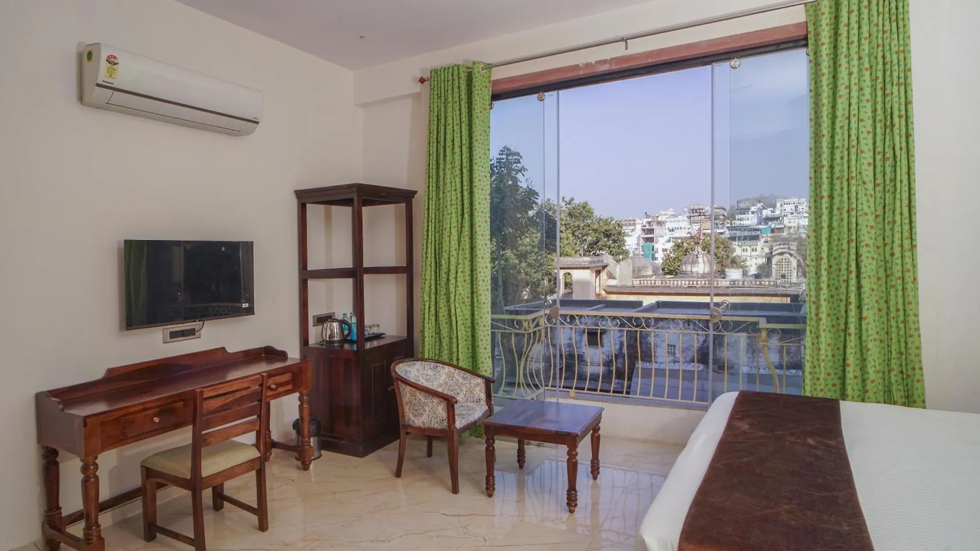 Dera Pichola- A Lake Facing Boutique Hotel Udaipur India