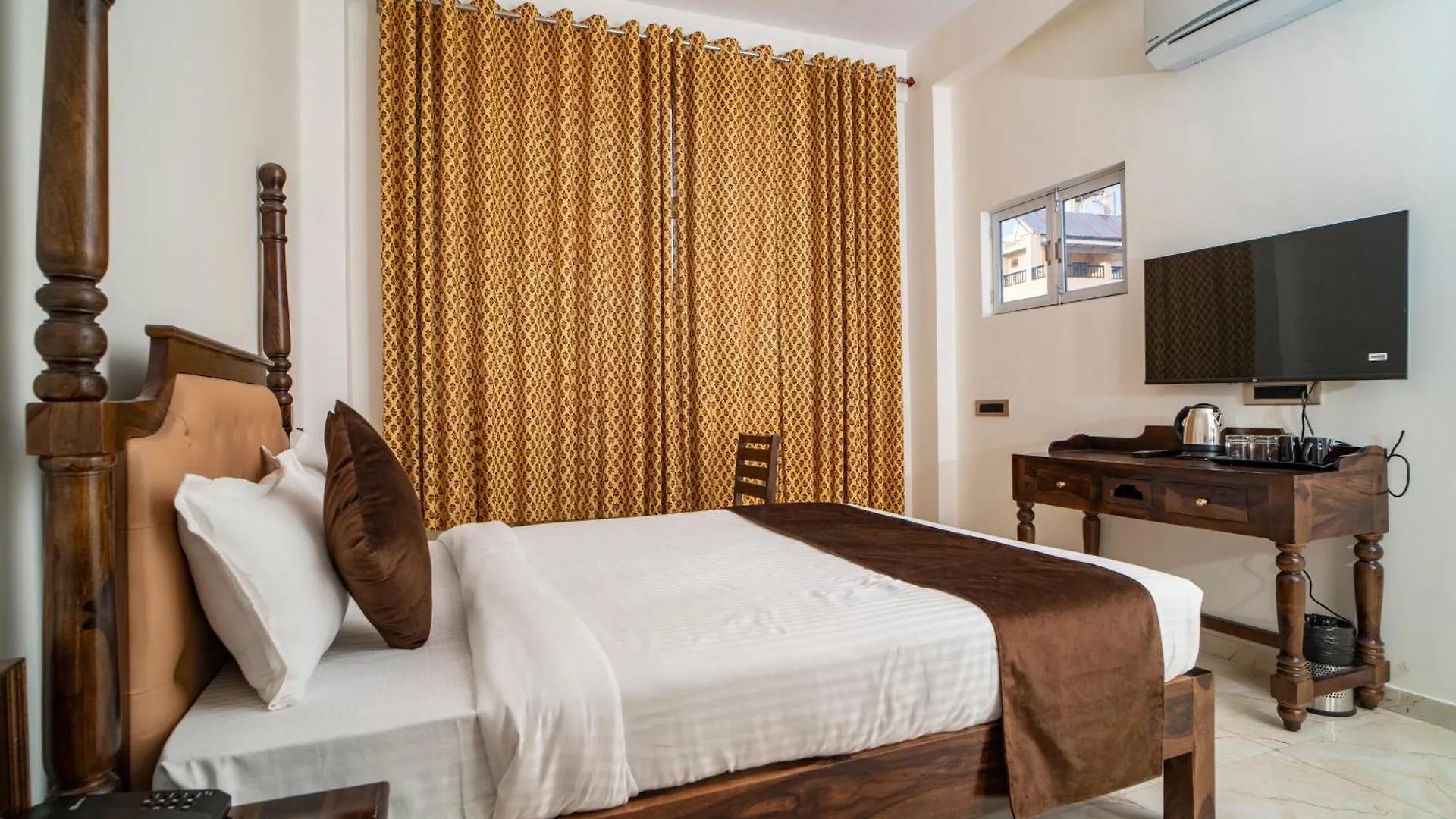 Dera Pichola- A Lake Facing Boutique Hotel Udaipur