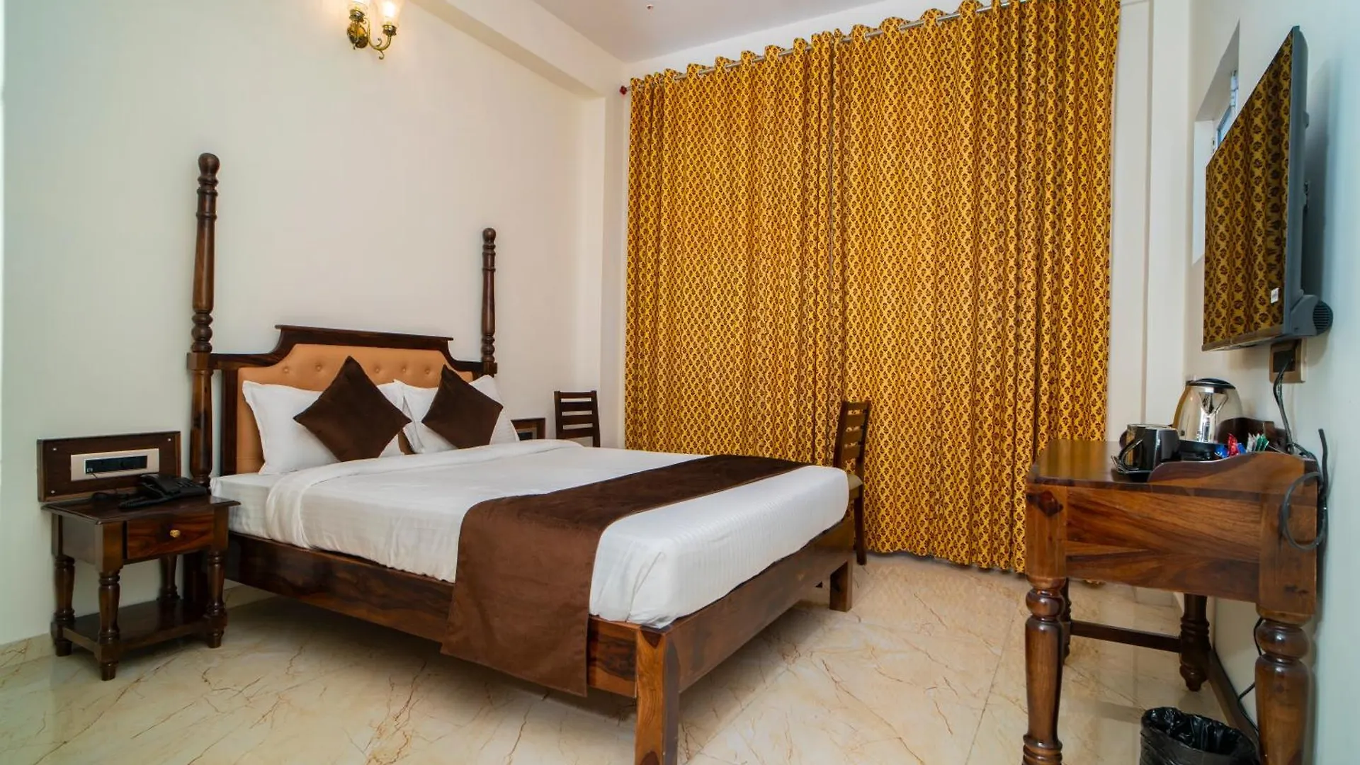 Dera Pichola- A Lake Facing Boutique Hotel Udaipur
