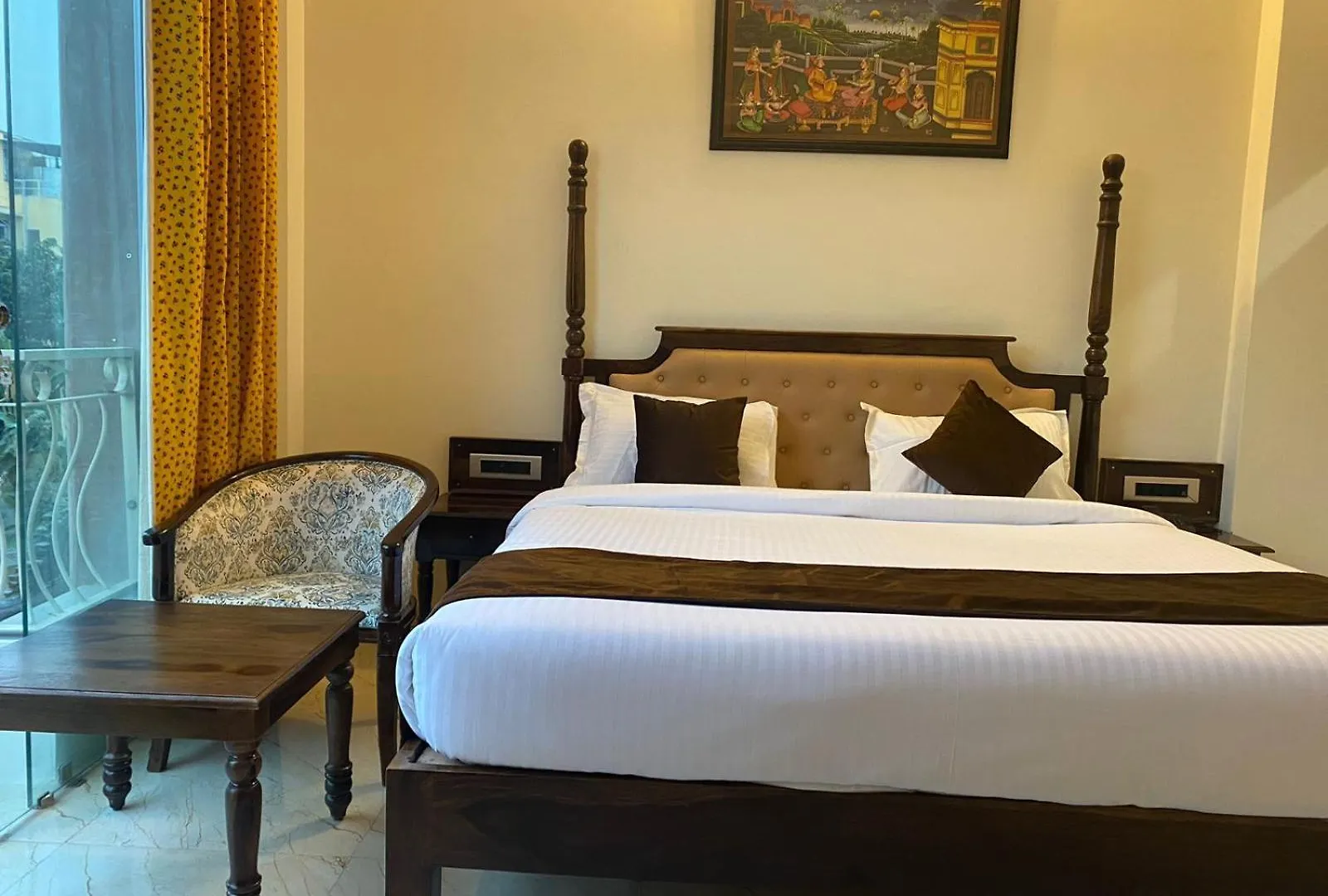 Dera Pichola- A Lake Facing Boutique Hotel Udaipur